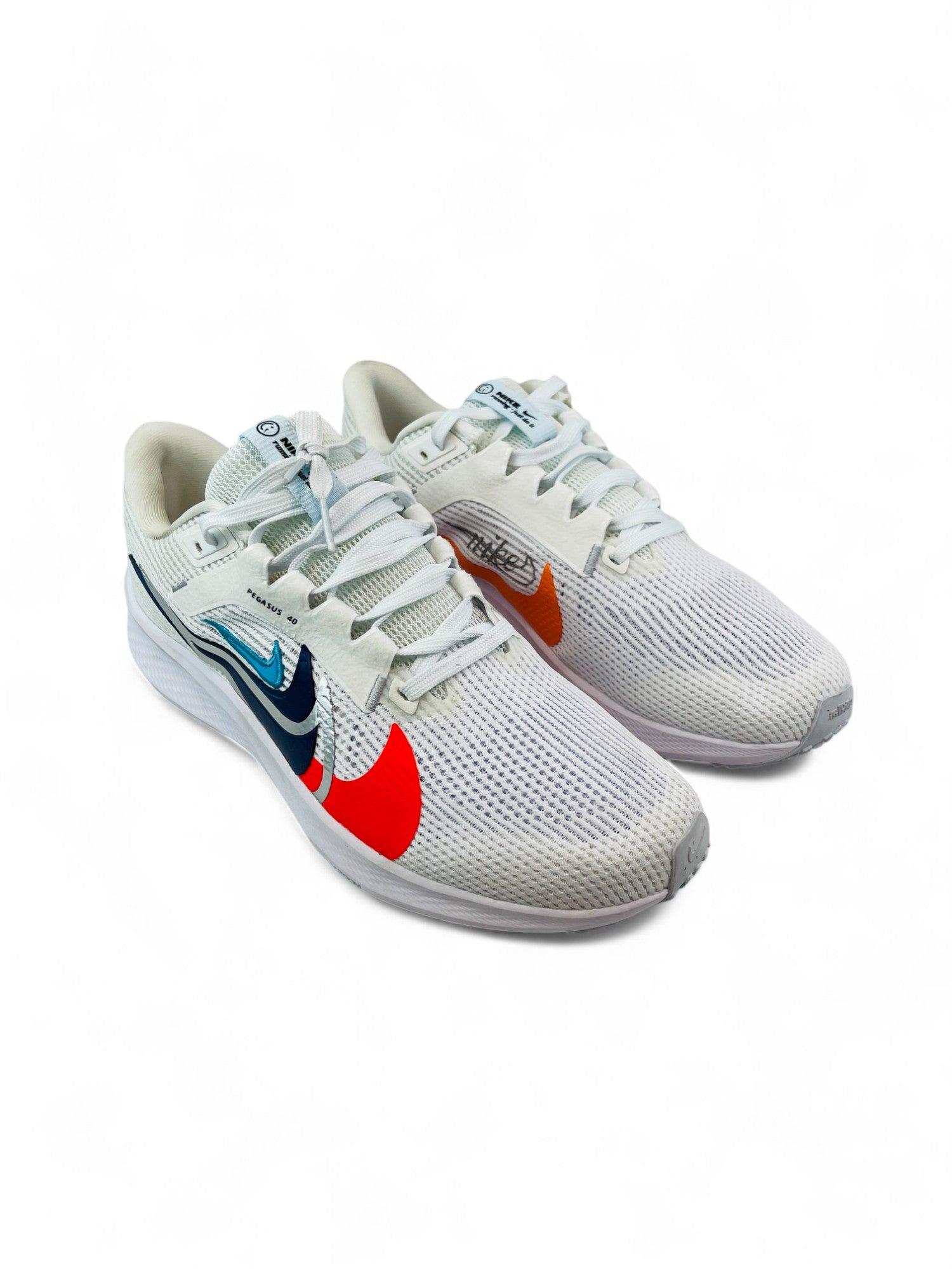 Nike air zoom pegasus 40 (white n Red)