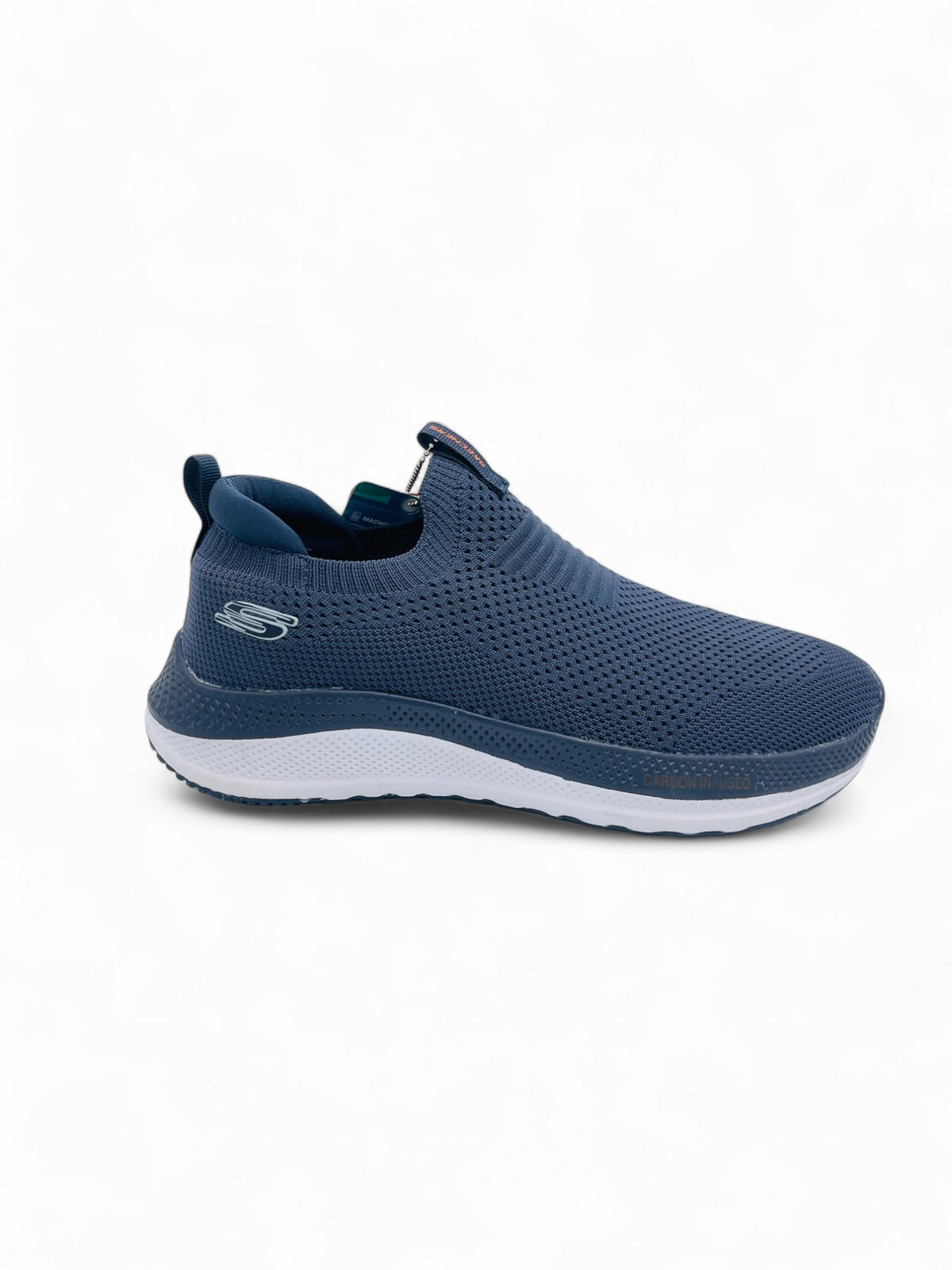 New SKECHERS CARBON INFUSED (BLUE)